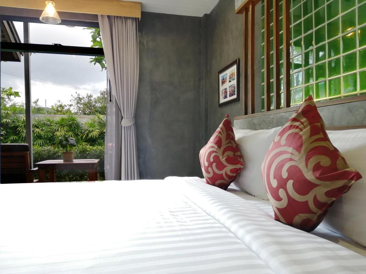 JR Place Klong Muang Beach Exterior foto